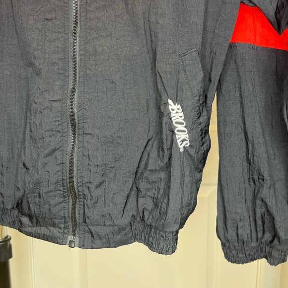 VINTAGE Brooks Windbreaker Jacket - Picture 5 of 7